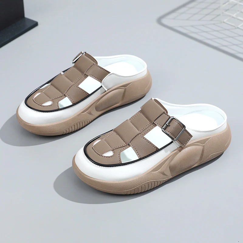Damen modische Clogs mit verstellbarem Schnallenverschluss und luftiger Oberstruktur Heidi Mode - Image 9
