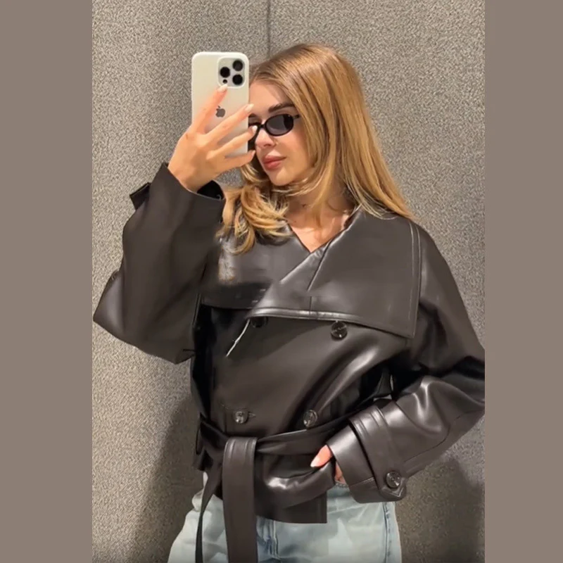 Damen Modische Cropped jacke mit doppelter Knopfleiste und breitem Kragen Heidi-Mode - Image 2