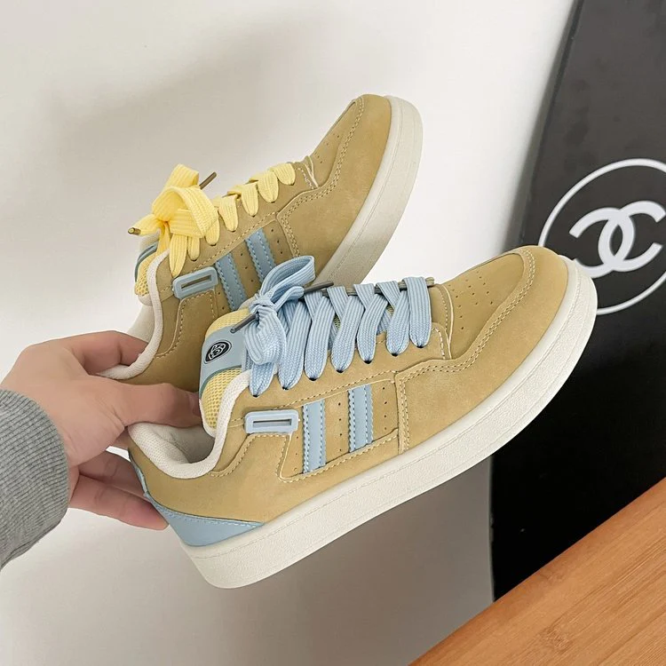 Damen Modische Freizeitsneakers mit weichem Wildleder-Obermaterial und bunten Akzenten Heidi Mode - Image 3