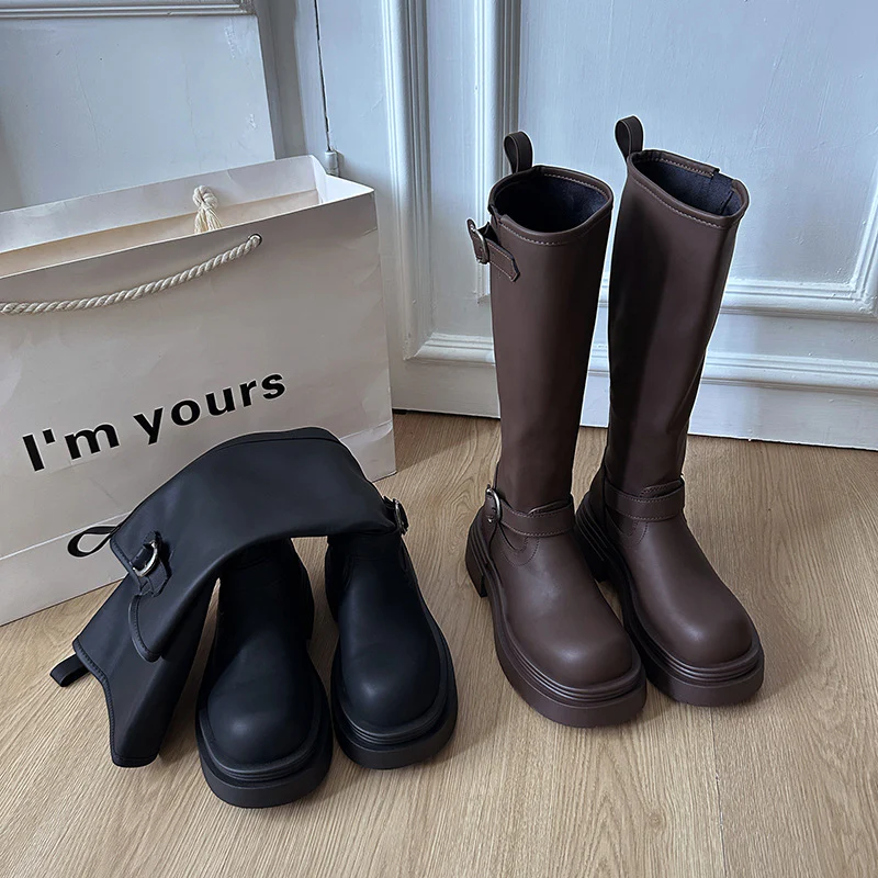 Damen modische kniehohe Stiefel mit coolem Schnallen-Detail Heidi Mode - Image 3