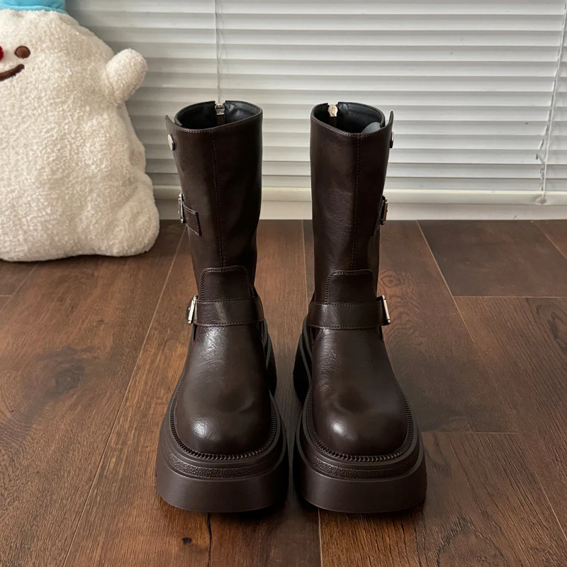 Damen modische kniehohe Stiefel mit verstellbarem Riemendesign und robustem Profil Heidi Mode - Image 4