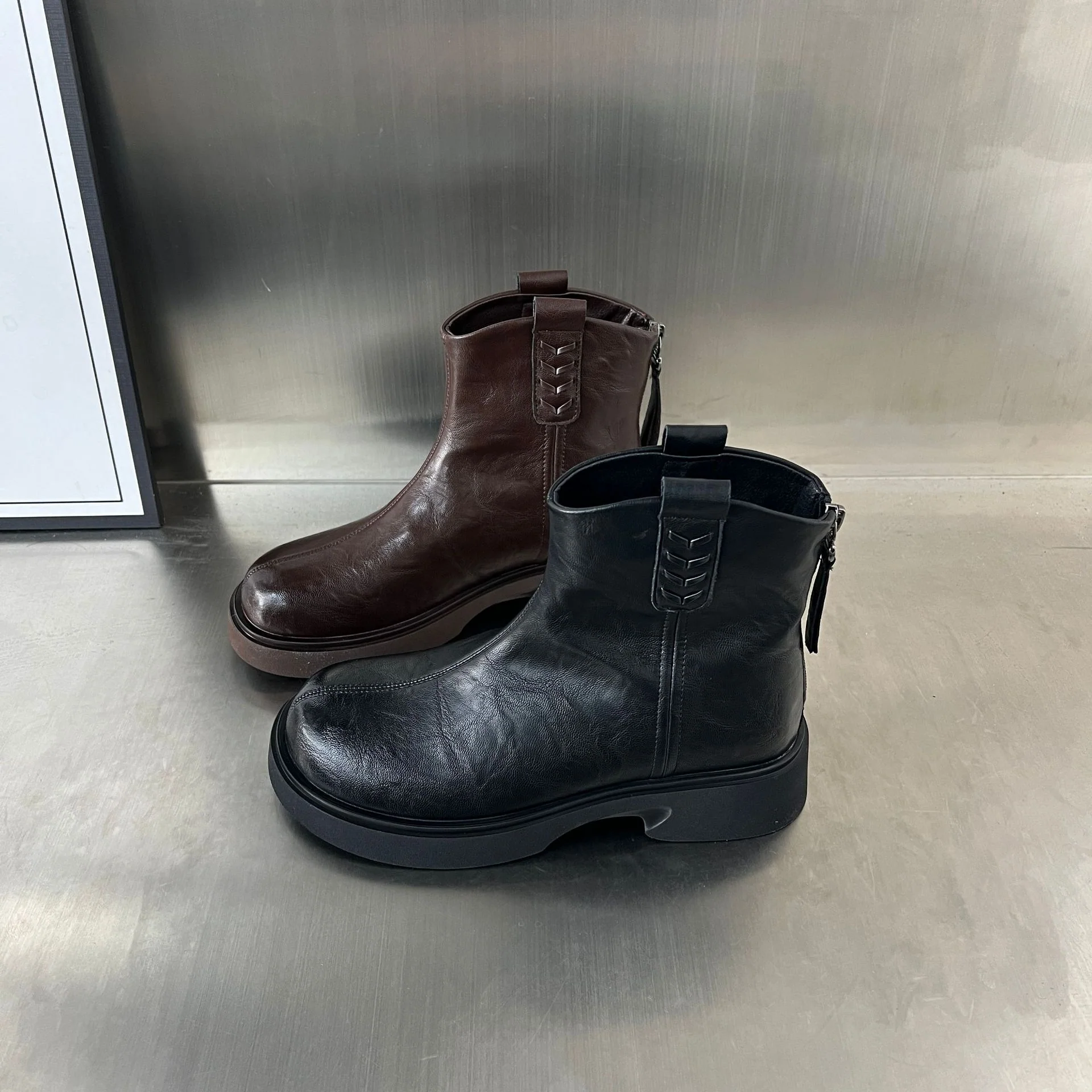 Damen Modische Leder-Stiefeletten mit robustem Plateau und feinem Zipper Heidi Mode - Image 3