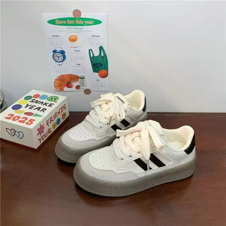 Damen Modische Low-Top Sneakers mit atmungsaktiver Sohle und auffälligem Design Heidi Mode - Image 5