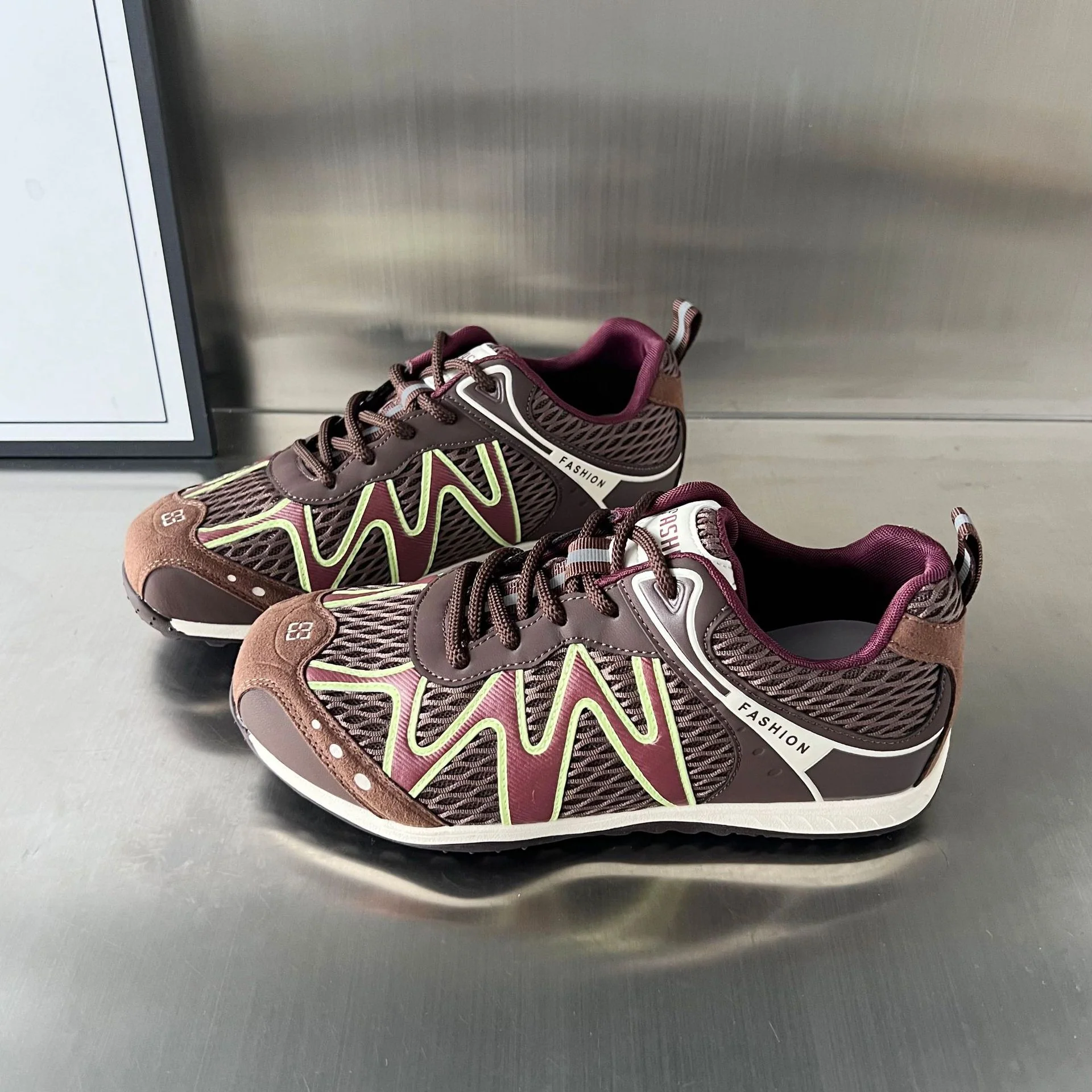 Damen modische Outdoor-Sneakers mit atmungsaktiver Mesh-Oberfläche und rutschfester Sohle Heidi Mode - Image 2