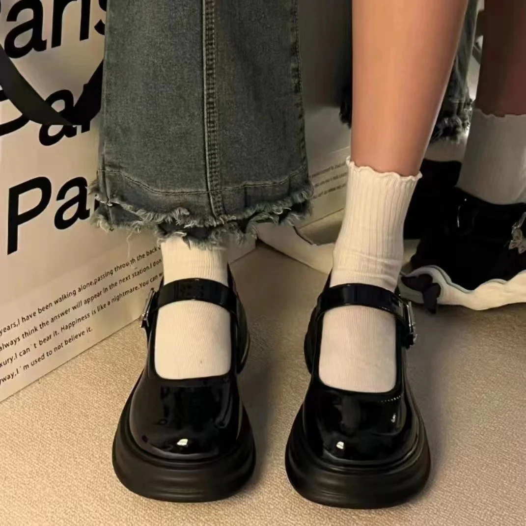Damen Modische Plateau-Pumps mit verstellbarem Riemen und stabiler Sohle Heidi Mode - Image 3