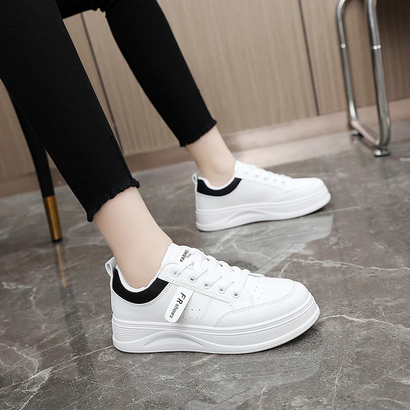 Damen modische Plateau-Sneaker mit atmungsaktiver Mesh-Oberfläche und rutschfester Sohle Heidi Mode - Image 3
