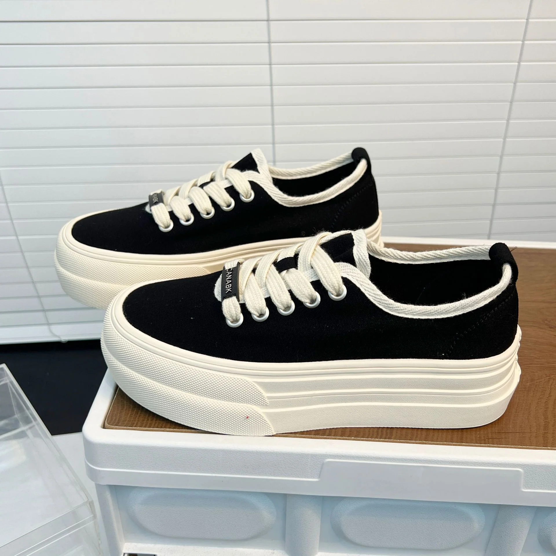 Damen Modische Plateau-Sneaker mit erhöhtem Sohlenprofil und atmungsaktivem Obermaterial Heidi Mode - Image 6