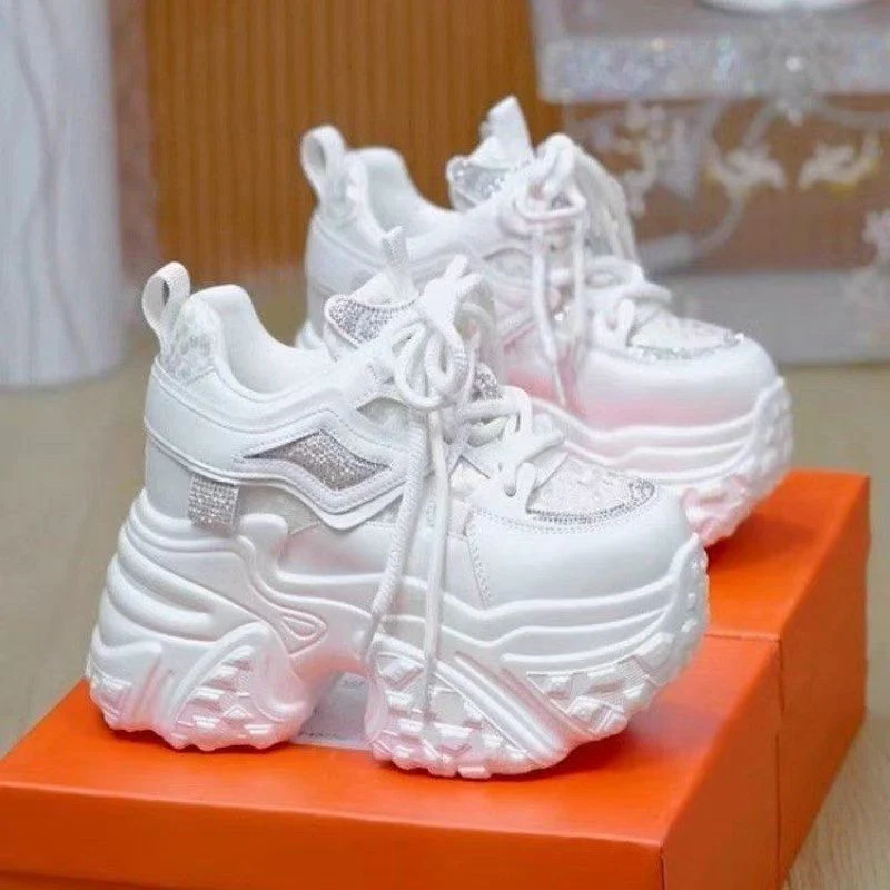 Damen modische Plateau-Sneaker mit glitzernden Akzenten und stabiler Laufsohle Heidi Mode - Image 3
