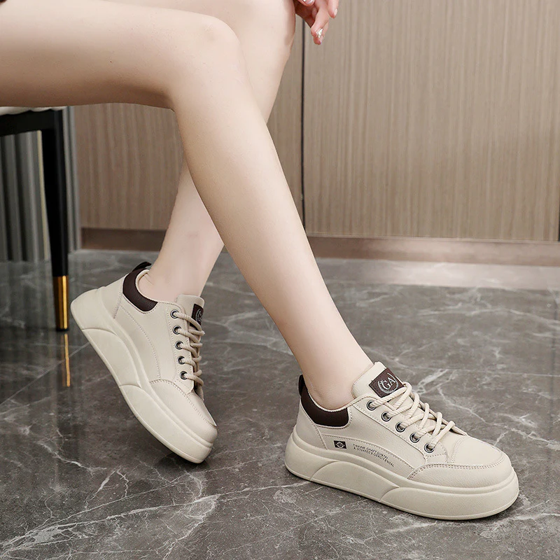 Damen modische Plateau-Sneaker mit rutschfester Sohle und dämpfendem Fußbett Heidi Mode - Image 4