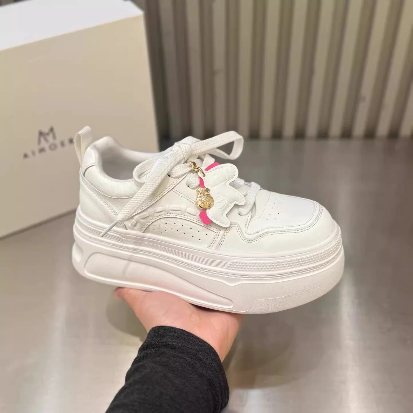 Damen modische Plateau-Sneaker mit verziertem Schnürsystem und komfortabler Dämpfung Heidi Mode - Image 3