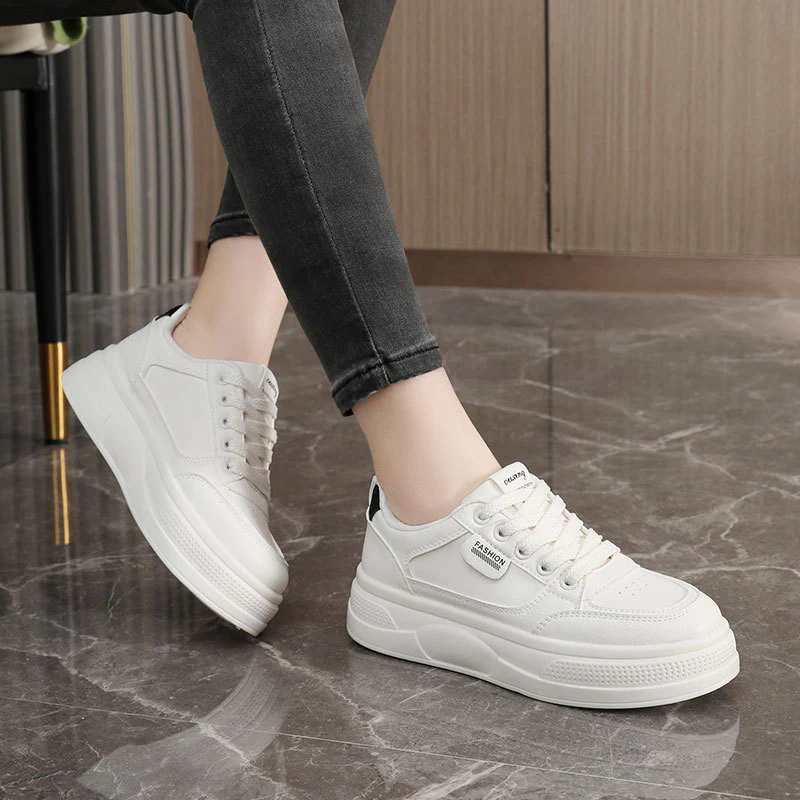Damen modische Plateau-Sneaker mit zeitgemäßem Design und gepolsterter Sohle Heidi Mode - Image 4