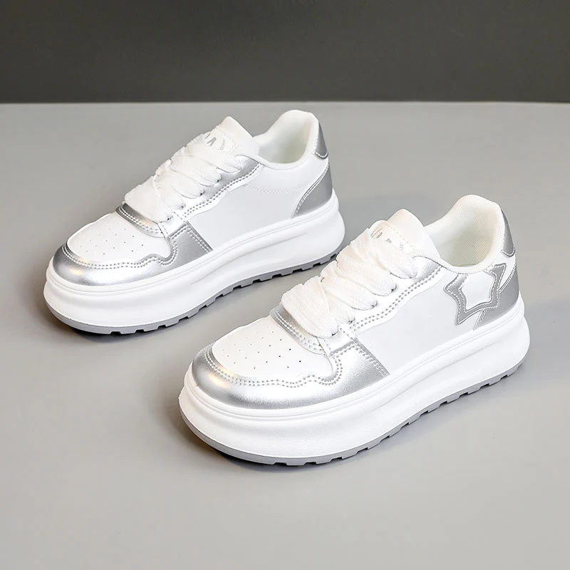 Damen modische Plateau Sneakers mit metallic Akzenten und atmungsaktiver Oberfläche Heidi Mode - Image 2
