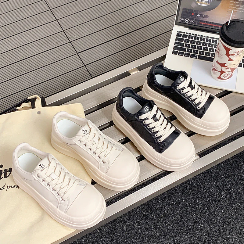 Damen modische Plateau Sneakers mit robustem Obermaterial und detaillierter Schnürung Heidi Mode - Image 4
