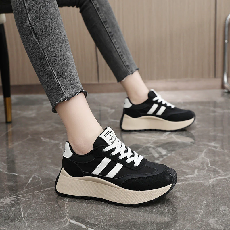 Damen Modische Plateau Sneakers mit trendiger Silhouette und dämpfender Laufsohle Heidi Mode - Image 4