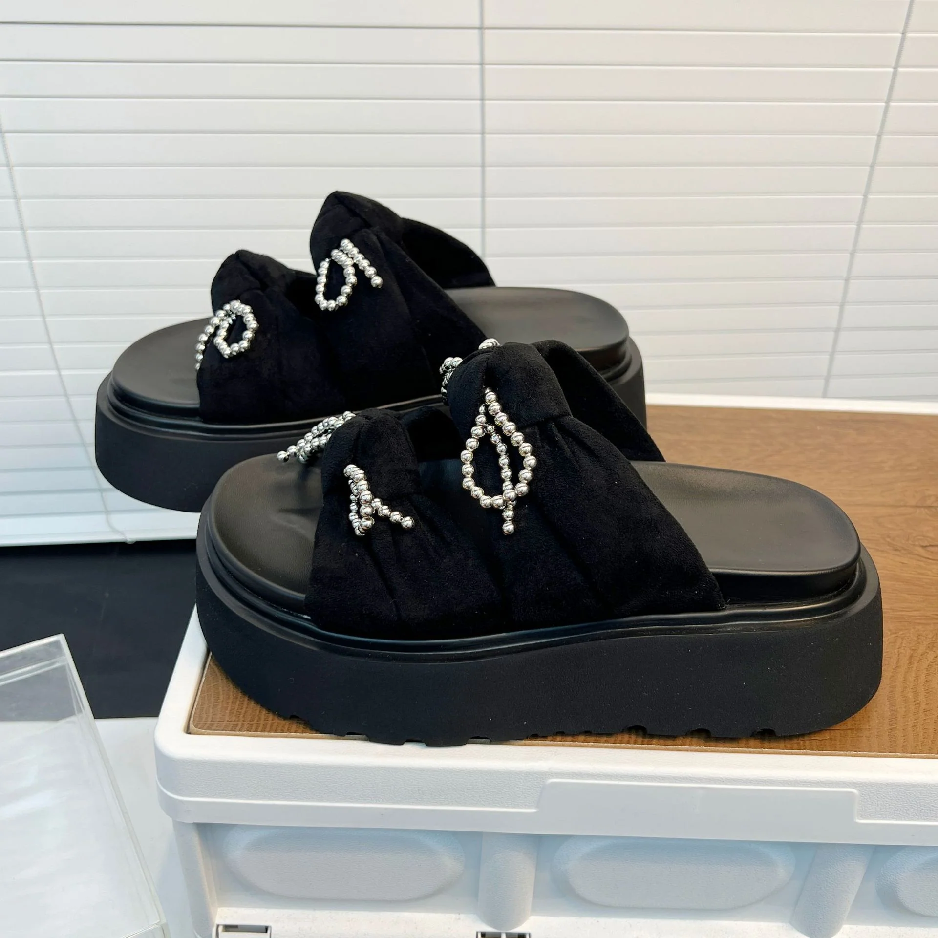 Damen Modische Plateauschuhe mit festlichem Schmuck Heidi Mode - Image 6