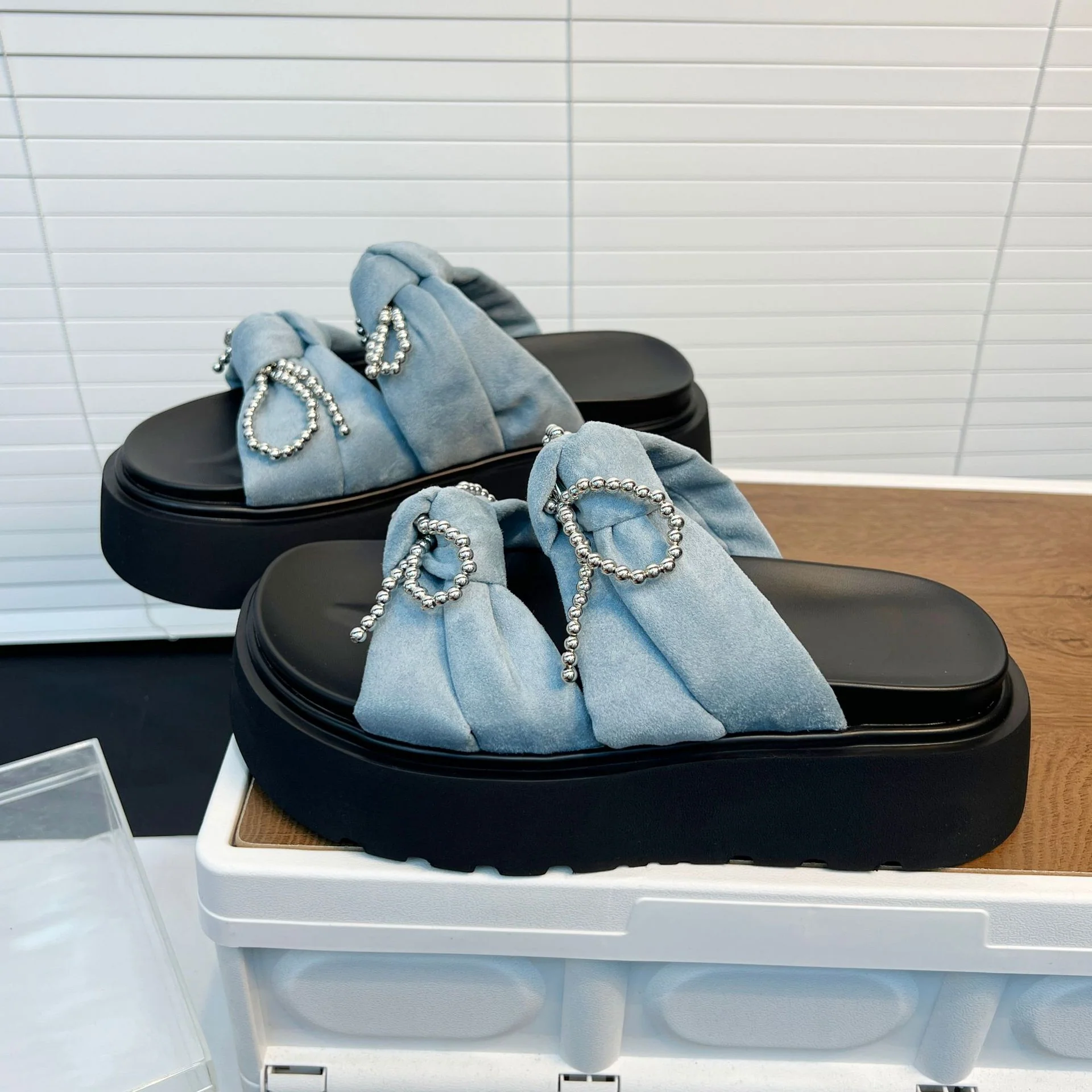 Damen Modische Plateauschuhe mit festlichem Schmuck Heidi Mode - Image 8