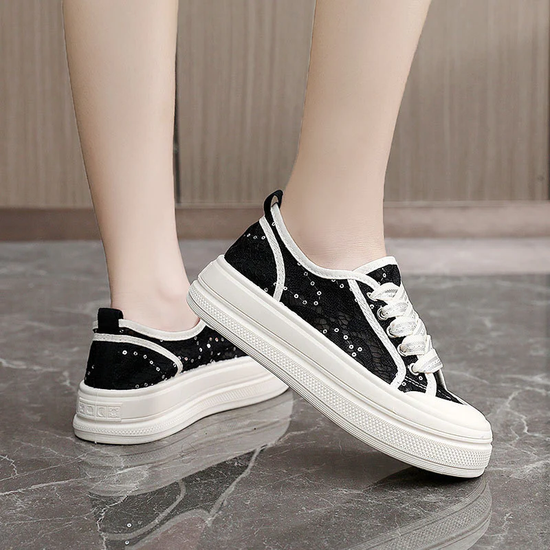 Damen modische Plateausneaker mit floraler Spitze und bequemer Sohle Heidi Mode - Image 4