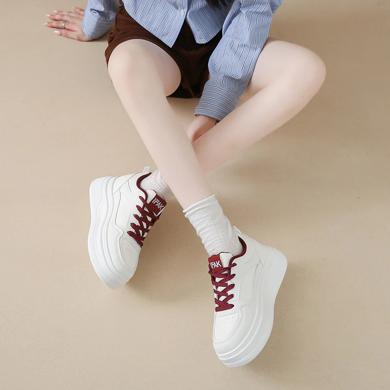 Damen modische Plateausneaker mit gepolsterter Sohle und atmungsaktivem Obermaterial Heidi Mode - Image 4