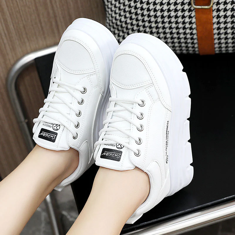 Damen modische Plateausneaker mit verstärktem Sohlenprofil und atmungsaktiver Oberflächenstruktur Heidi Mode - Image 4
