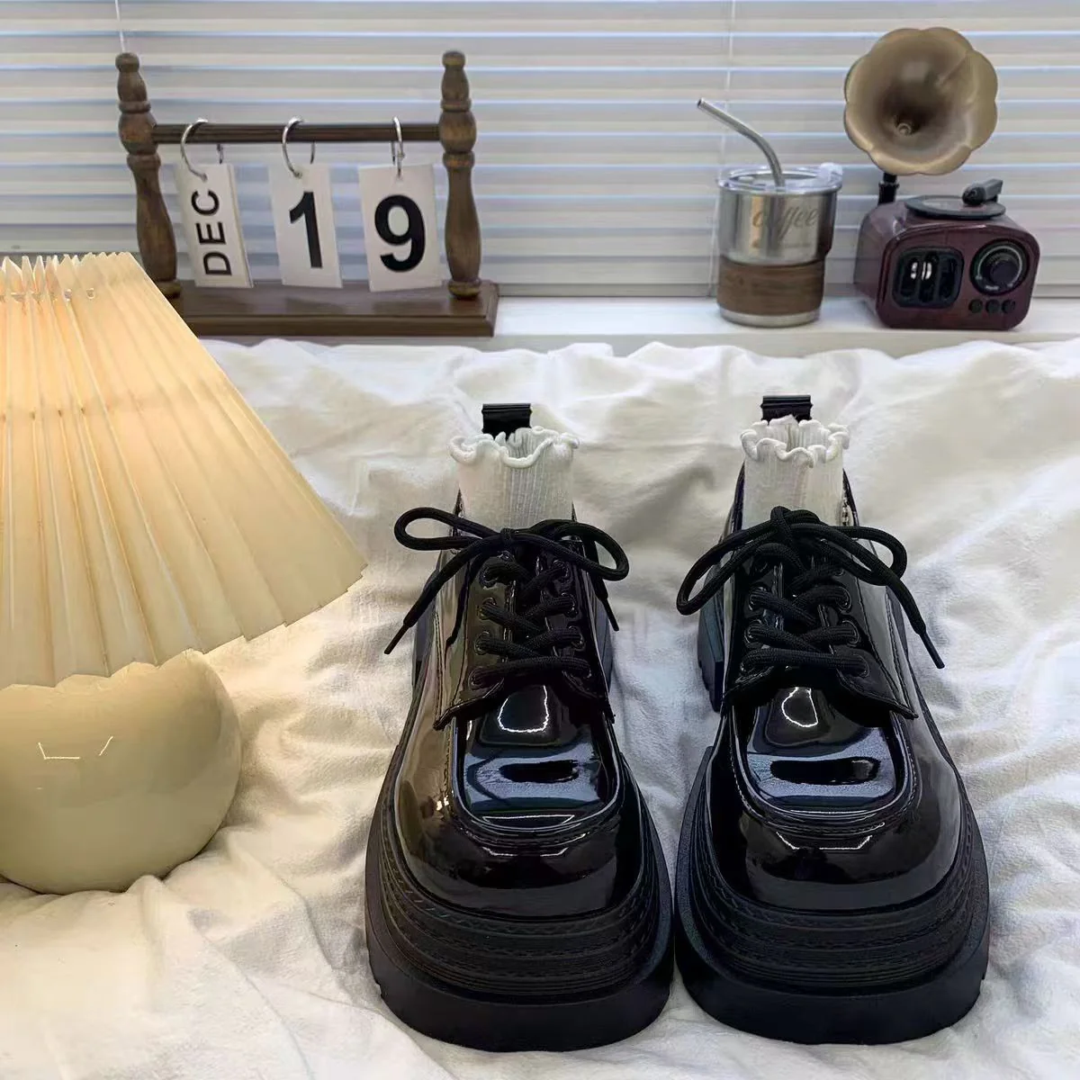 Damen Modische Plattform-Schnürschuhe mit einzigartigem Design und dicker Sohle Heidi Mode - Image 4