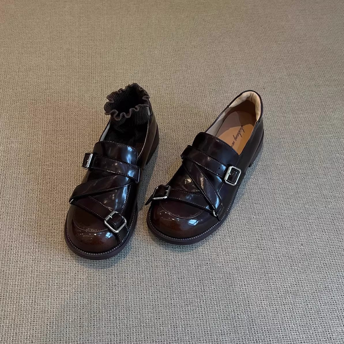Damen Modische Schnürschuhe mit glänzender Oberfläche und praktischen Riemen Heidi Mode - Image 3