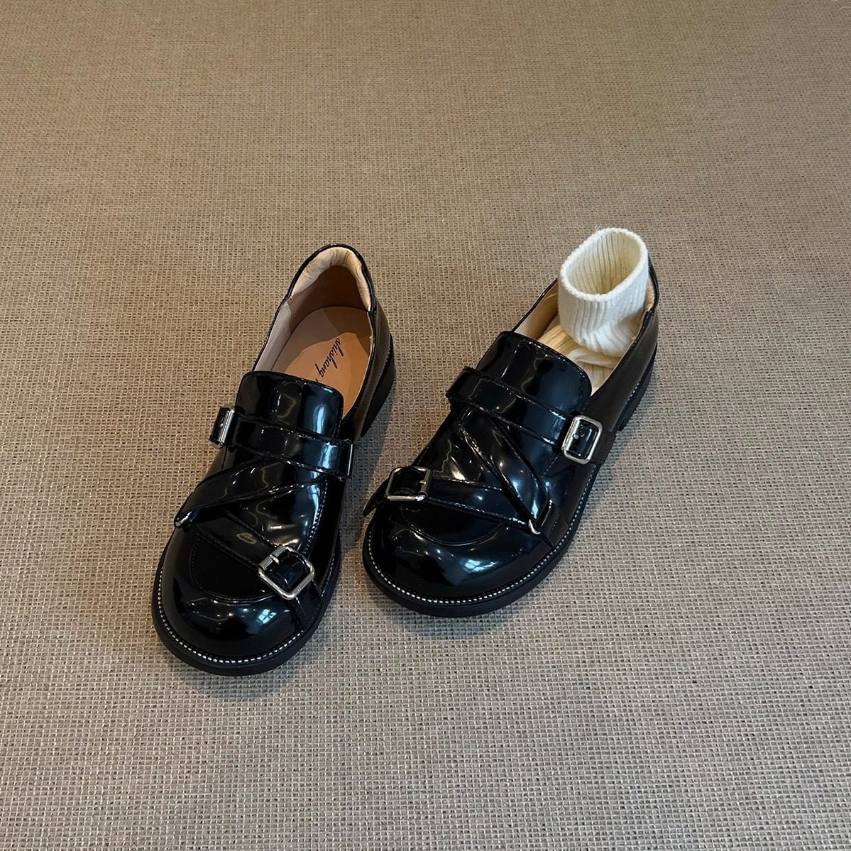 Damen Modische Schnürschuhe mit glänzender Oberfläche und praktischen Riemen Heidi Mode - Image 7