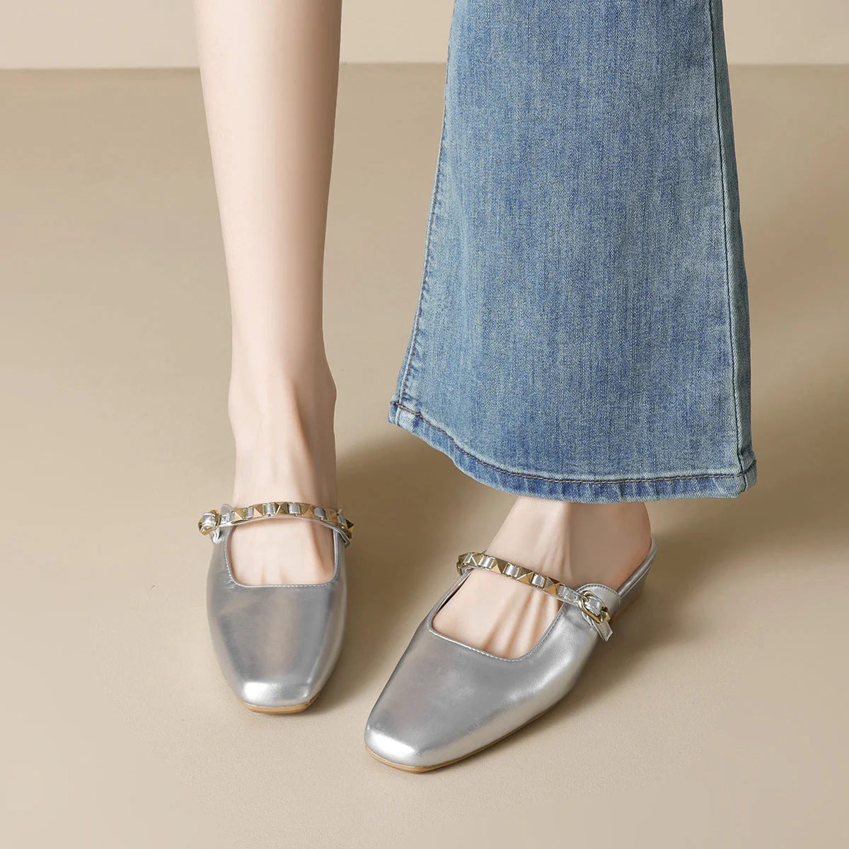 Damen Modische Slingback-Mules mit Eleganter Kettenverzierung und Komfortablem Blockabsatz Heidi-Mode - Image 2