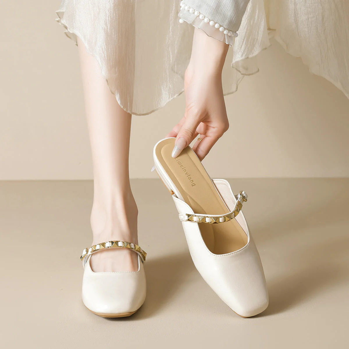 Damen Modische Slingback-Mules mit Eleganter Kettenverzierung und Komfortablem Blockabsatz Heidi-Mode - Image 4