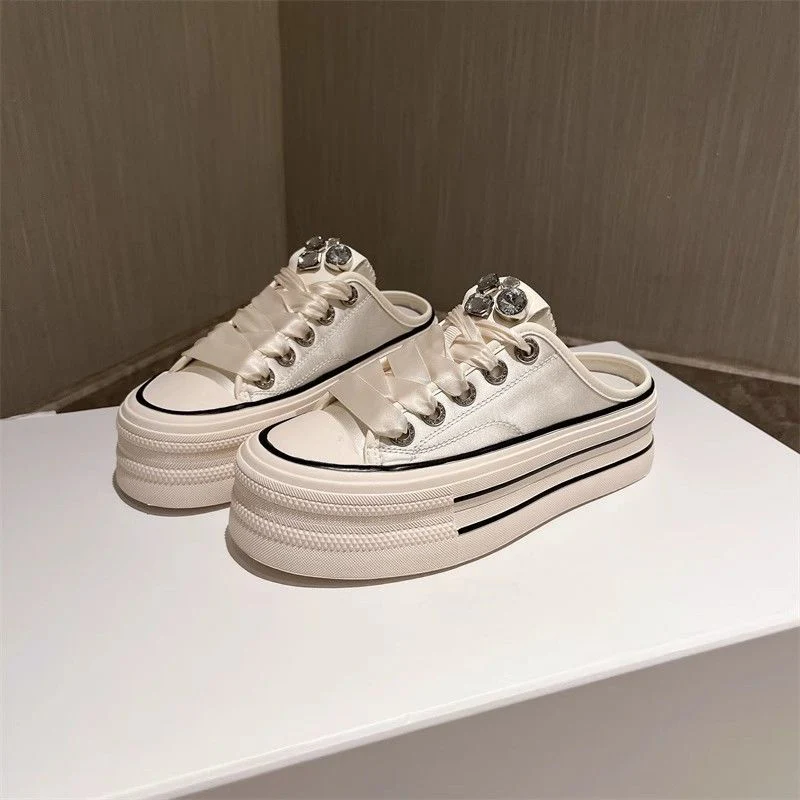 Damen modische Slip-On Sneakers mit glänzenden Details und komfortabler Sohle Heidi Mode - Image 7