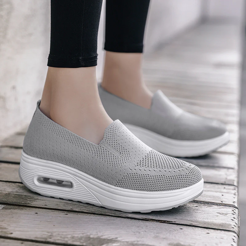 Damen Modische Slip-On Sneakers mit luftdurchlässigem Strickmaterial Heidi Mode - Image 2