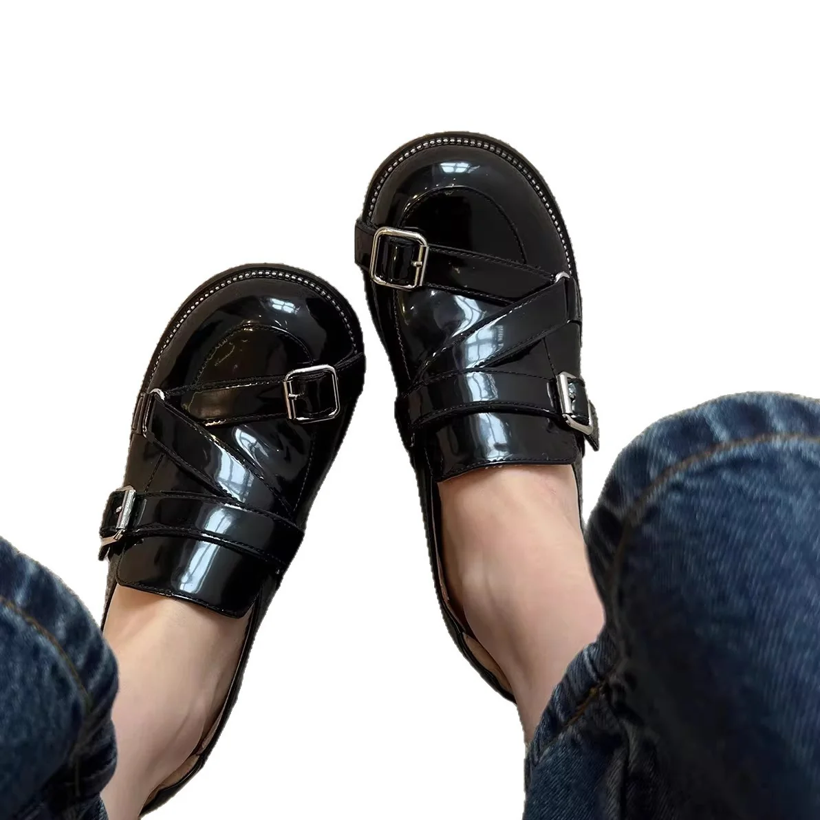 Damen Modische Slipper mit einzigartigem Schnallenverschluss und glänzender Oberfläche Heidi Mode - Image 5