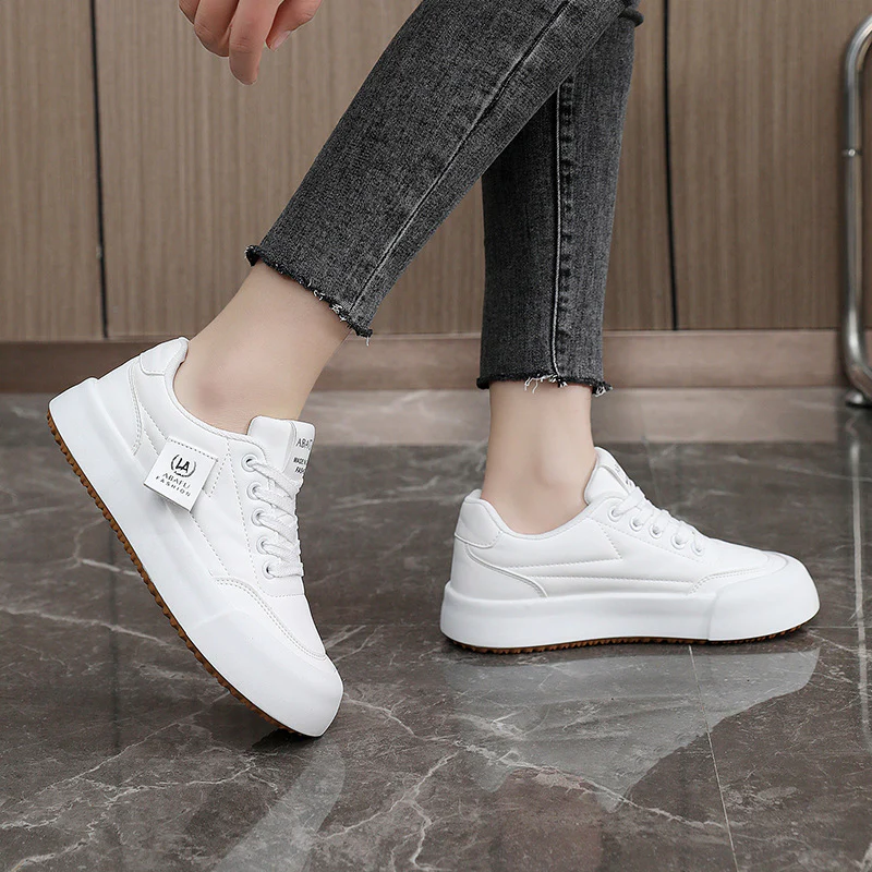 Damen modische Sneaker mit dämpfendem Sohlenprofil und atmungsaktiver Oberfläche Heidi Mode - Image 3