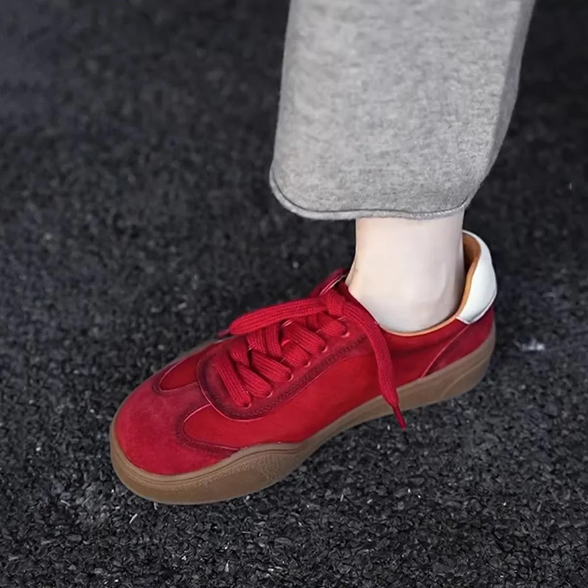 Damen modische Sneaker mit einzigartigem Schnürsystem und Komfortsohle Heidi Mode - Image 4