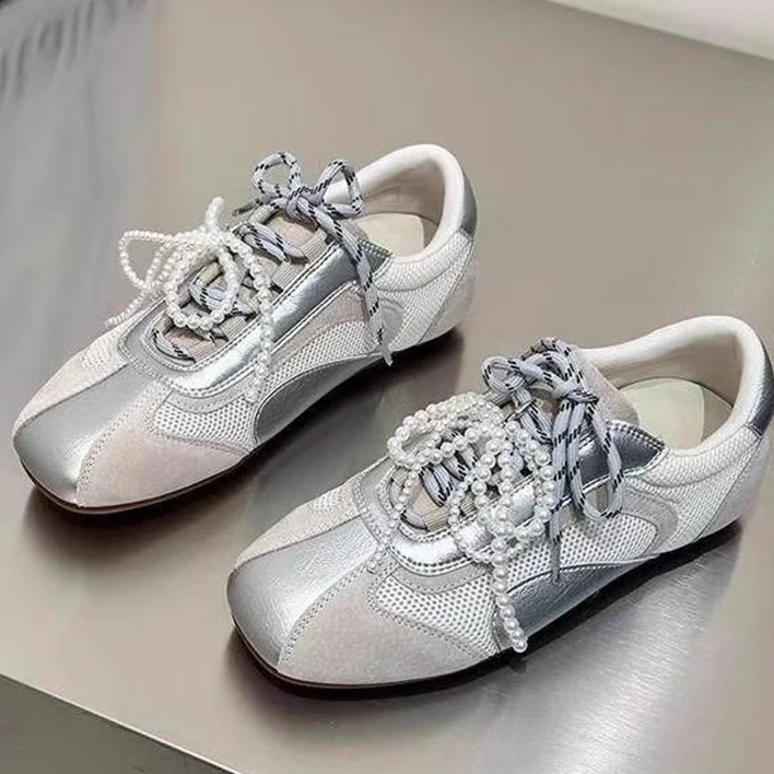 Damen modische Sneaker mit eleganten Perlenakzenten und atmungsaktivem Obermaterial Heidi Mode - Image 2