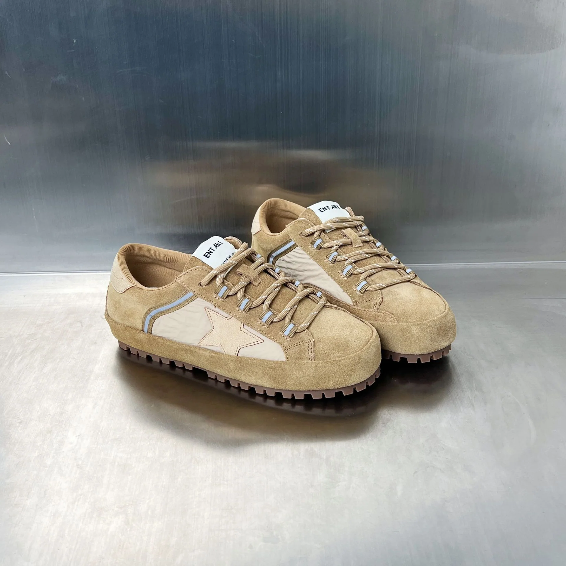 Damen Modische Sneaker mit hochgezogener Sohle und atmungsaktivem Obermaterial Heidi Mode - Image 4