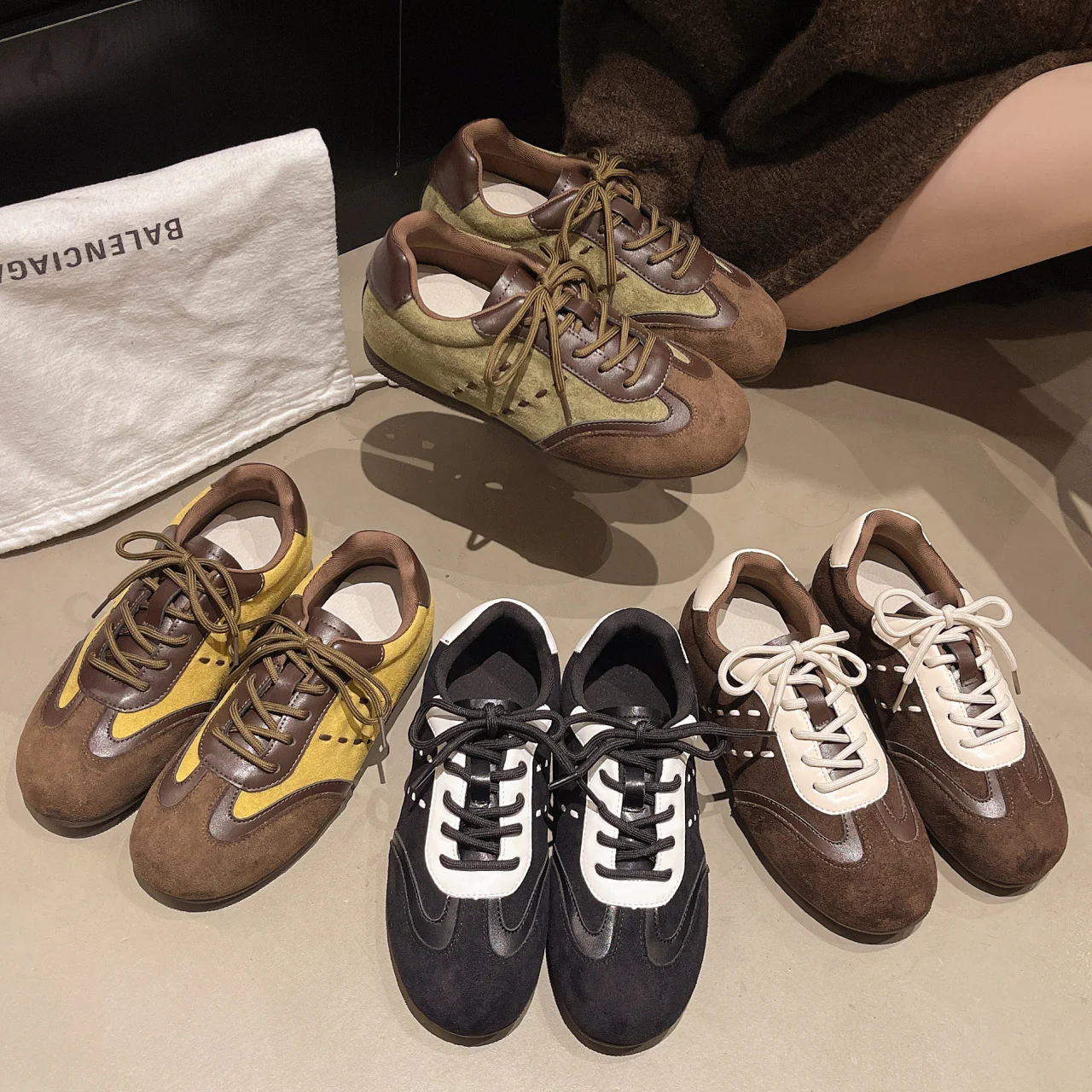 Damen modische Sneaker mit hochwertigem Wildleder-Obermaterial und innovativem Design Heidi Mode - Image 4