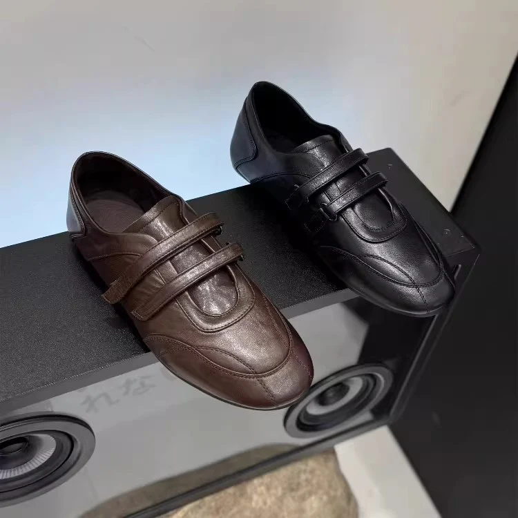 Damen modische Sneaker mit praktischem Klettverschluss und ergonomischem Design Heidi Mode - Image 4