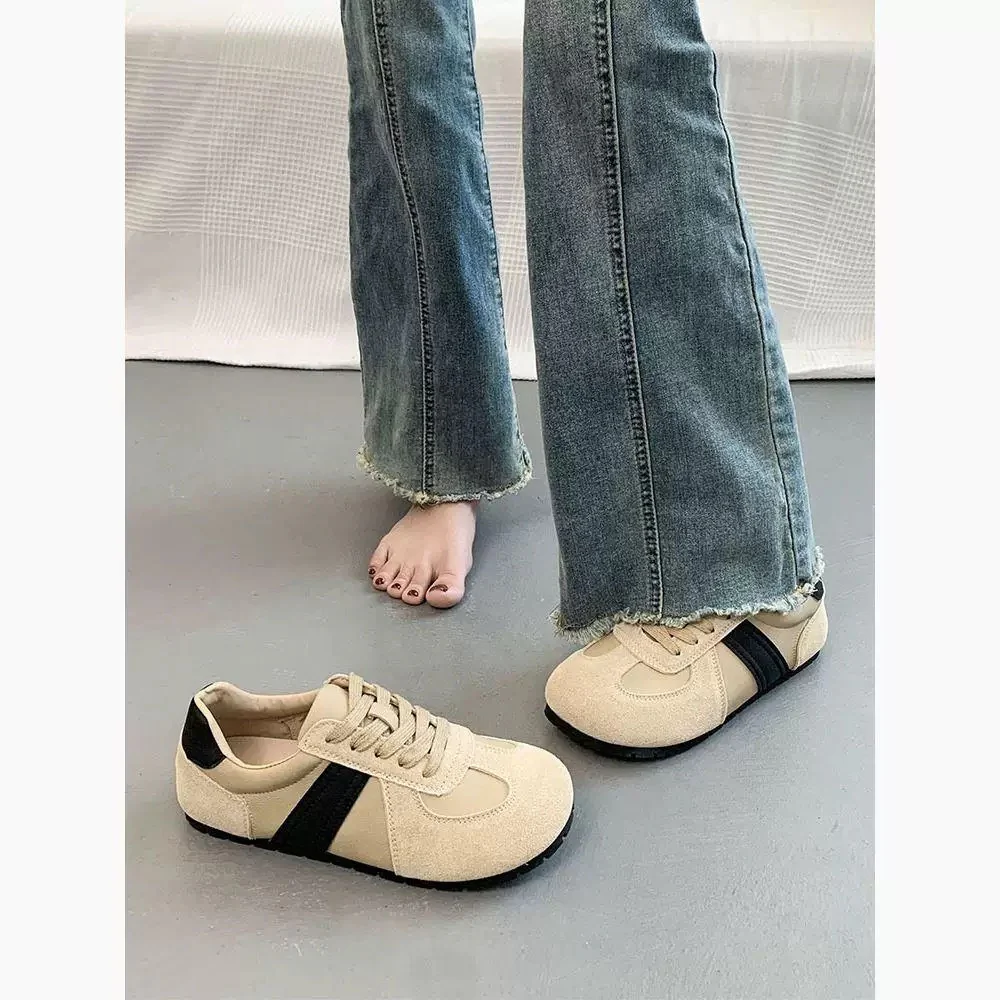 Damen Modische Sneaker mit strukturiertem Obermaterial und rutschfester Sohle Heidi Mode - Image 2