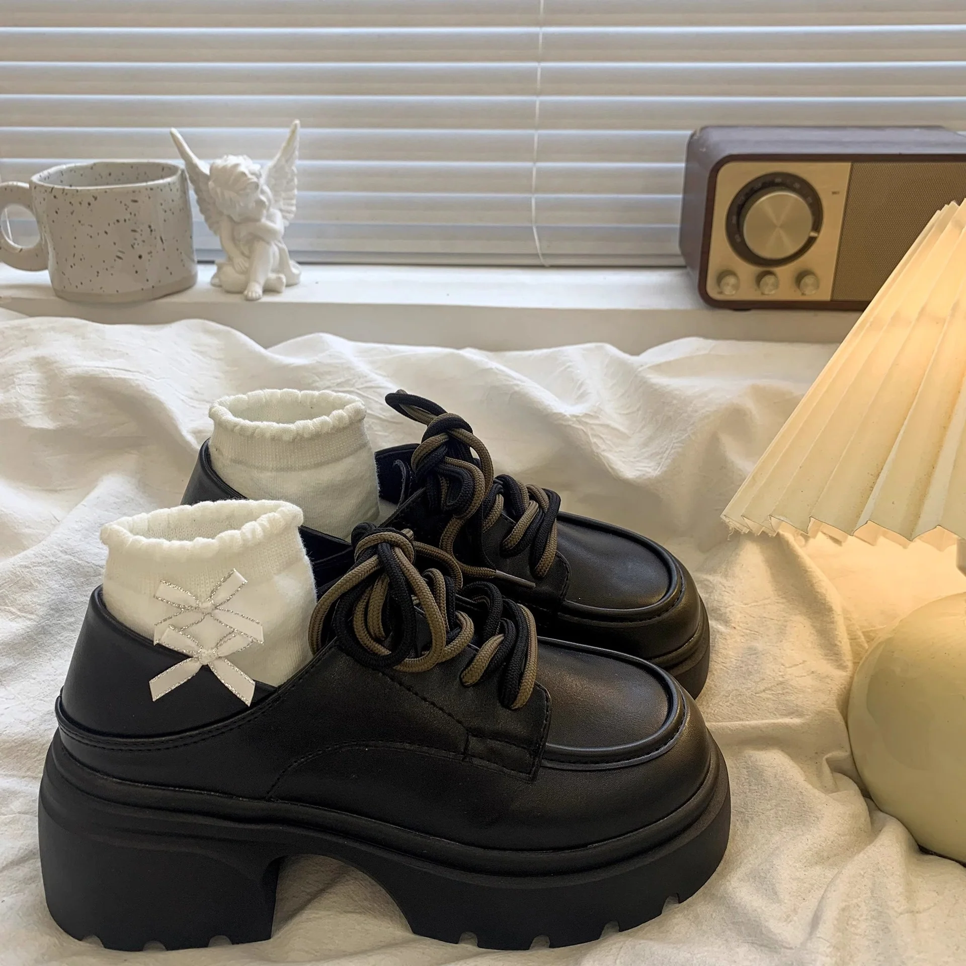 Damen Modische Sneakerboots mit hohem Kragen und robustem Sohlenprofil Heidi Mode - Image 2