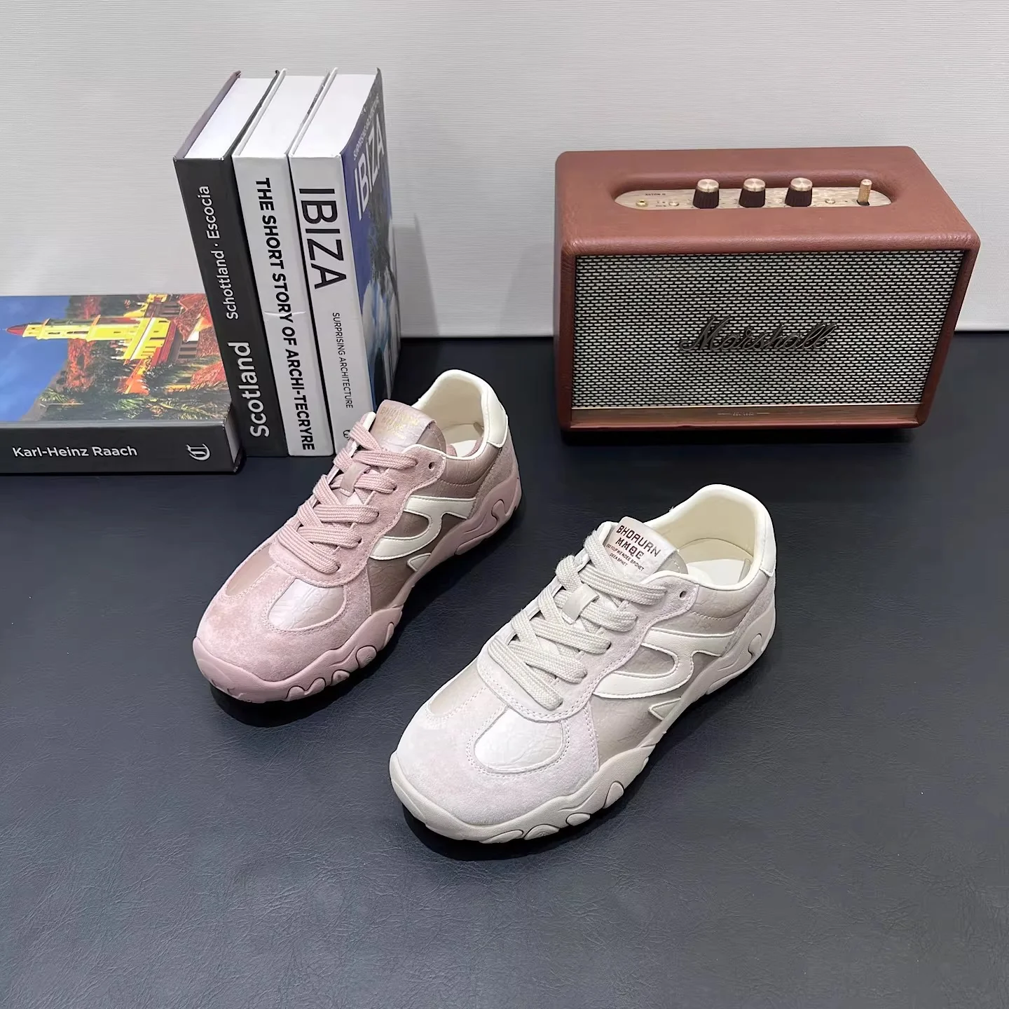 Damen modische Sneakers mit atmungsaktivem Obermaterial und innovativer Dämpfungstechnologie Heidi Mode - Image 2