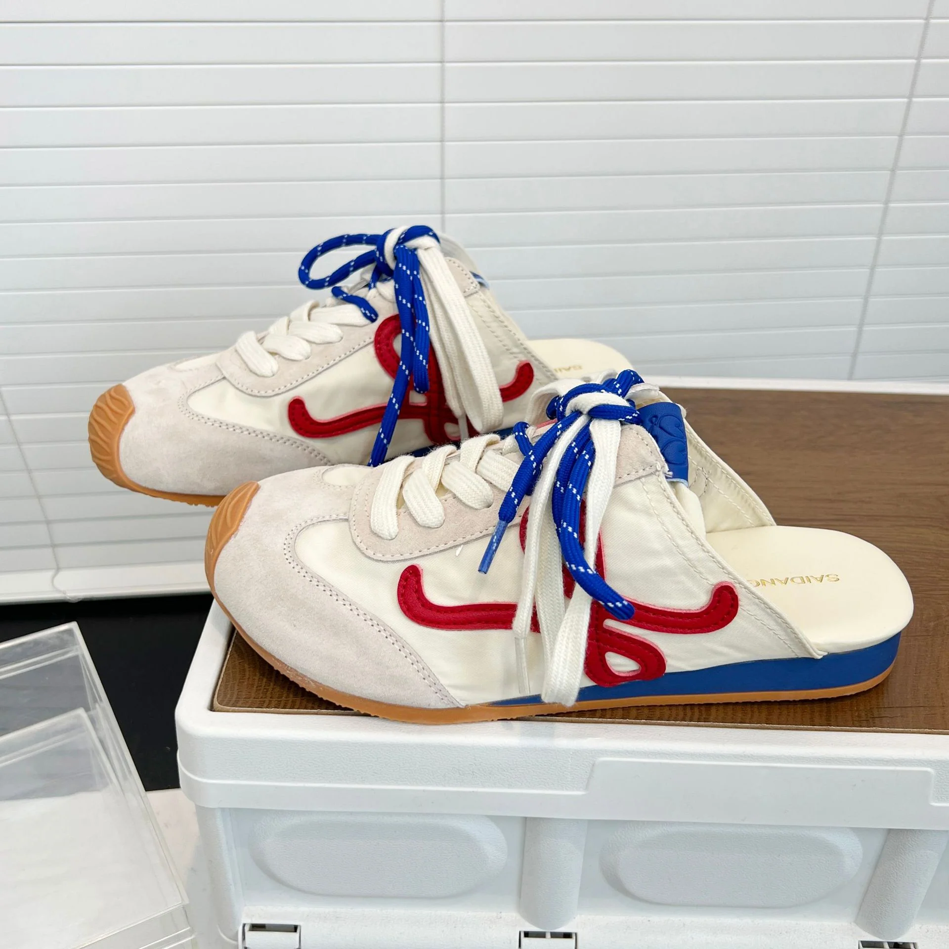 Damen Modische Sneakers mit atmungsaktiver Konstruktion und rutschfester Sohle Heidi Mode - Image 4