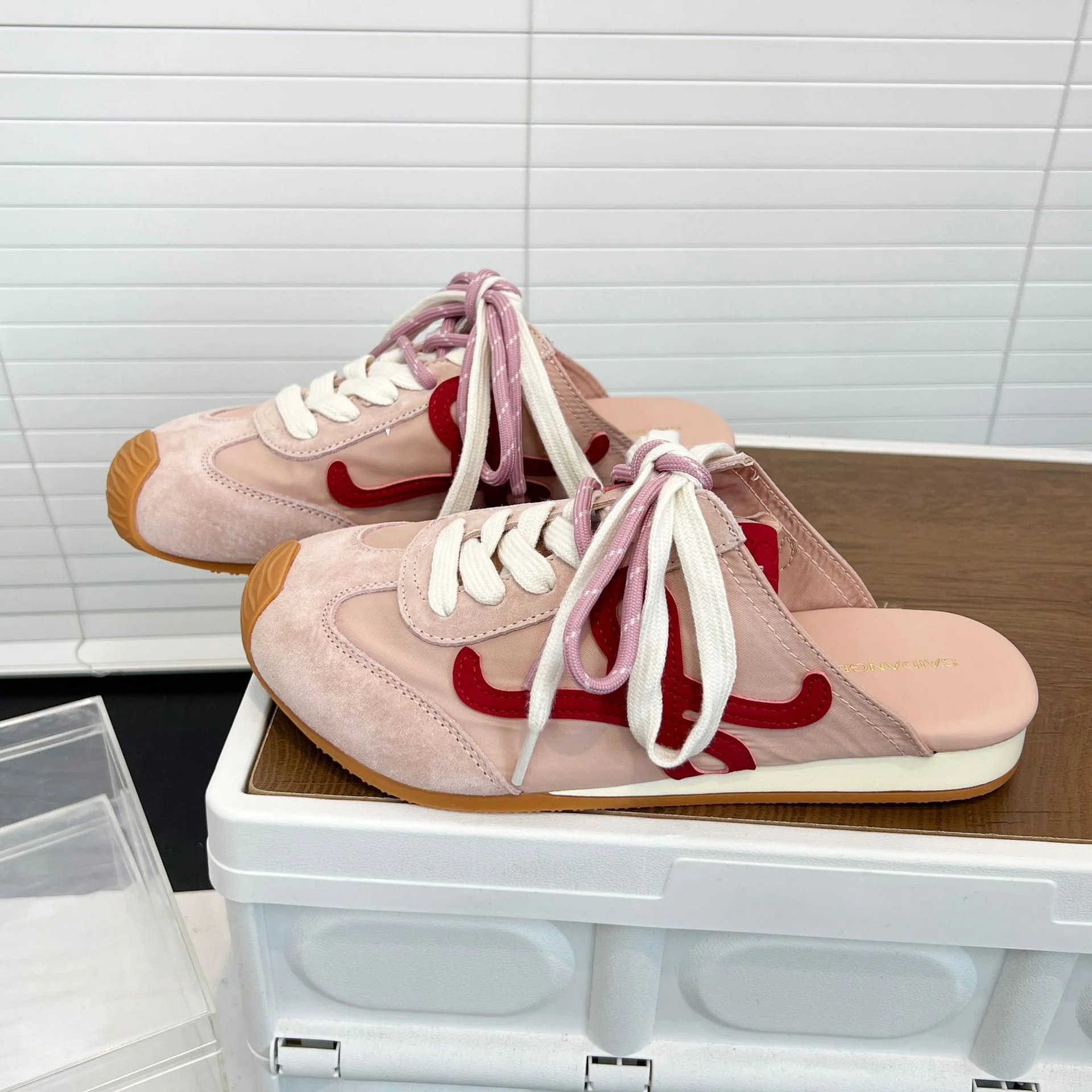 Damen Modische Sneakers mit atmungsaktiver Konstruktion und rutschfester Sohle Heidi Mode - Image 6