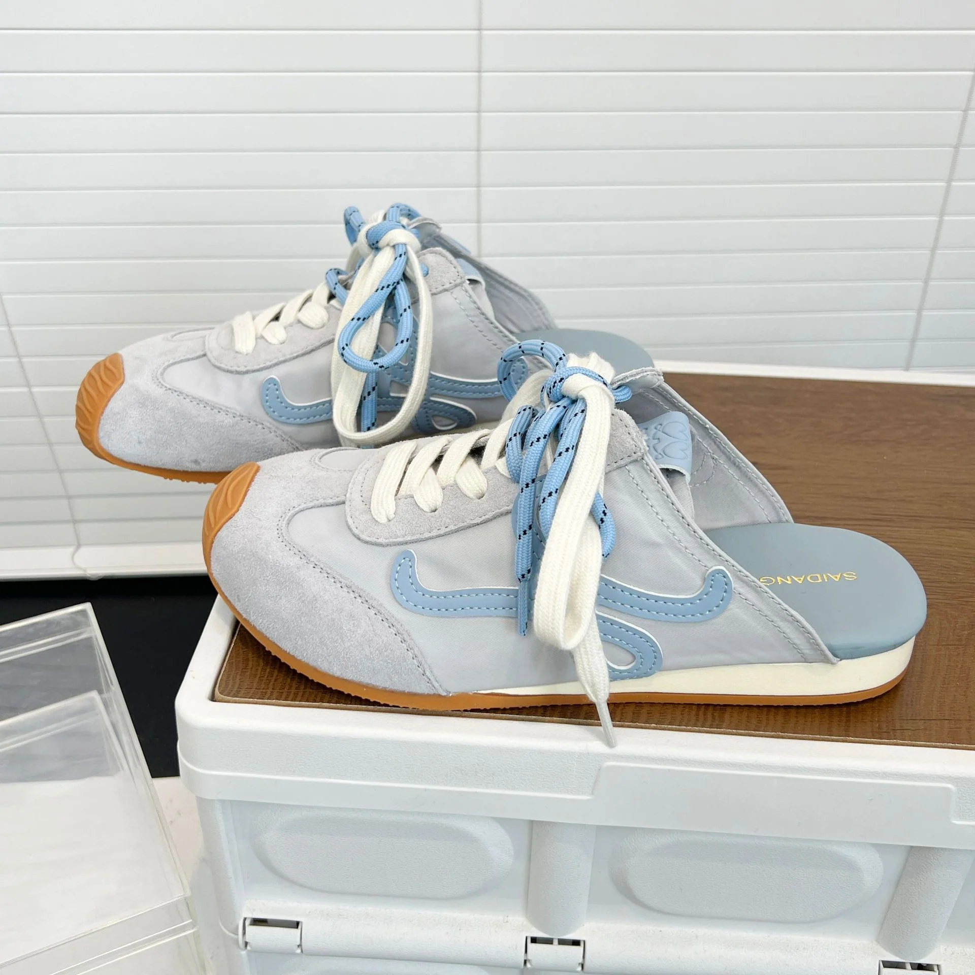 Damen Modische Sneakers mit atmungsaktiver Konstruktion und rutschfester Sohle Heidi Mode - Image 7