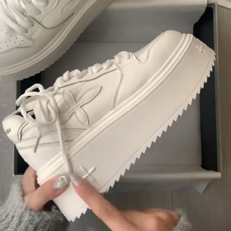 Damen modische Sneakers mit atmungsaktiver Oberflächenstruktur und dämpfendem Sohlenprofil Heidi Mode - Image 2
