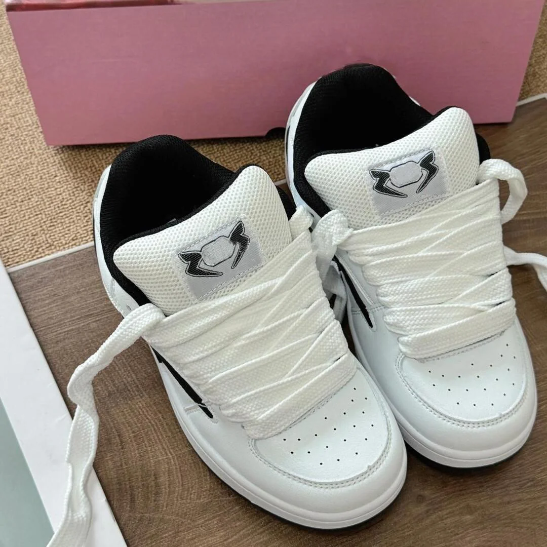 Damen modische Sneakers mit atmungsaktiver Oberflächenstruktur und flexiblem Sohlenprofil Heidi Mode - Image 3