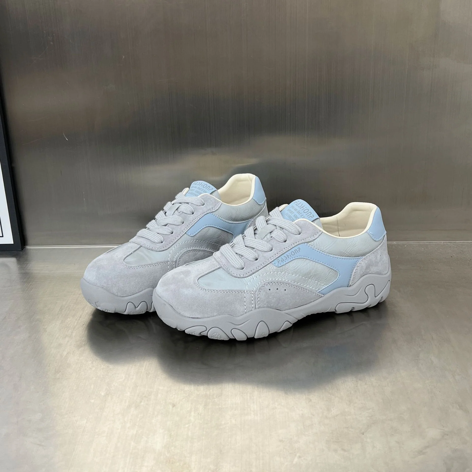 Damen modische Sneakers mit atmungsaktiver Obermaterialkombination und stabiler Laufsohle Heidi Mode - Image 7