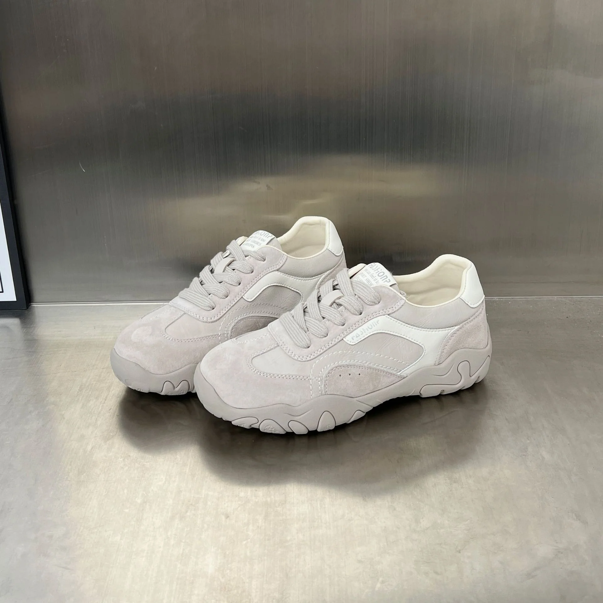 Damen modische Sneakers mit atmungsaktiver Obermaterialkombination und stabiler Laufsohle Heidi Mode - Image 8