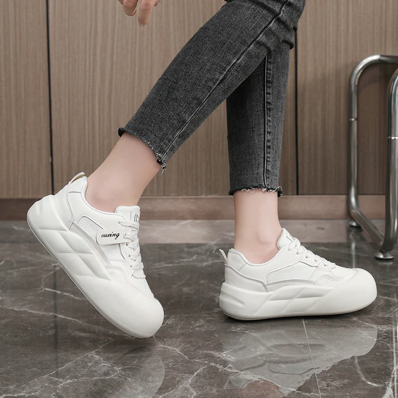 Damen modische Sneakers mit dämpfendem Sohlenprofil und atmungsaktiver Mesh-Oberfläche Heidi Mode - Image 4