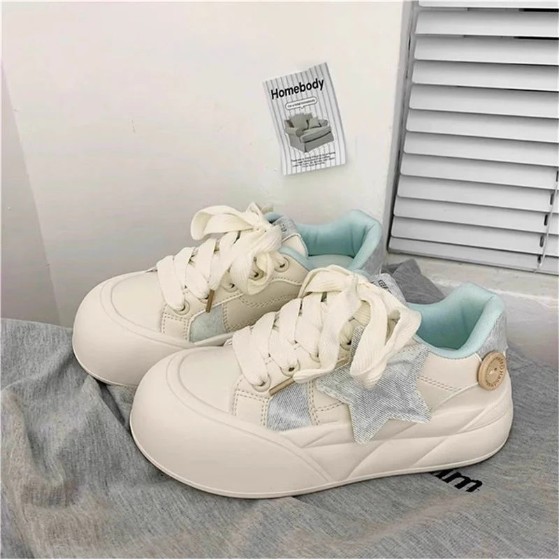 Damen modische Sneakers mit dekorativem Sternenapplikation und dämpfender Sohle Heidi Mode - Image 3