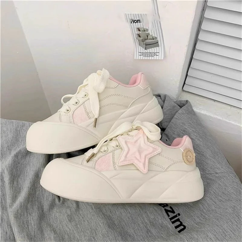 Damen modische Sneakers mit dekorativem Sternenapplikation und dämpfender Sohle Heidi Mode - Image 4